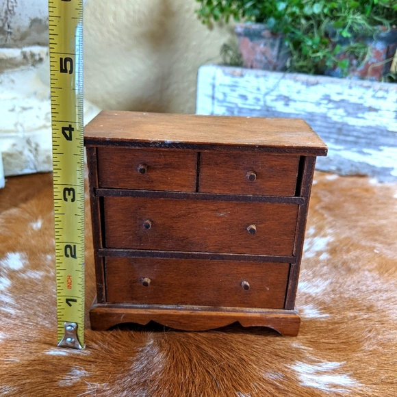 Vintage Dollhouse Furniture Baby Crib, Sofa, And Dresser Miniature Three Pieces - Picture 2 of 13